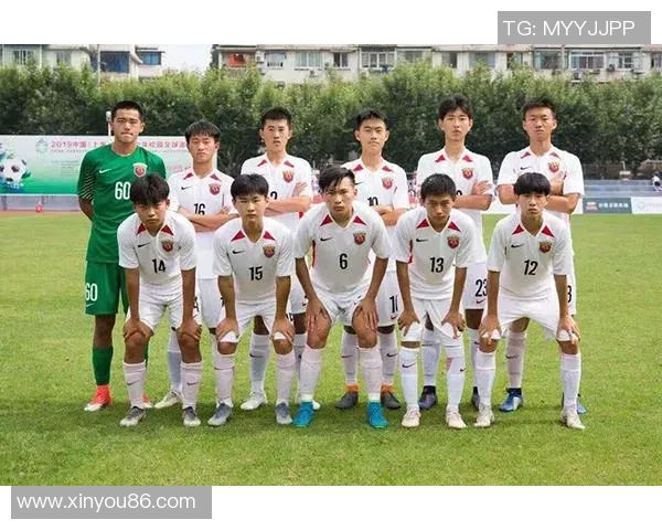 赛后分析：上海足球队与北京足球队的表现与状态对比探讨